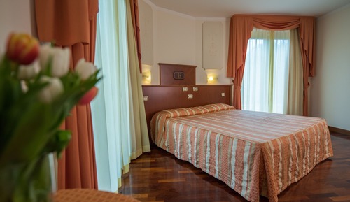 Superior Room, 1 Bedroom, Terrace, Park View