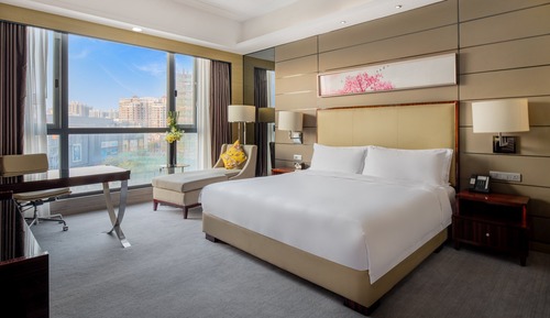 Standard Room, 1 King Bed, Non Smoking