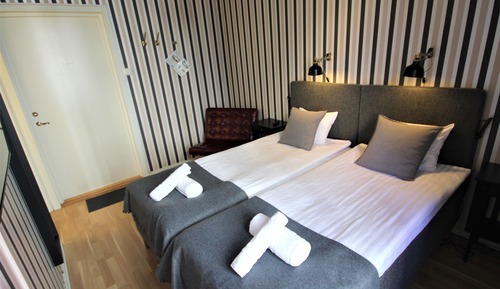 Standard Double or Twin Room, Shared Bathroom