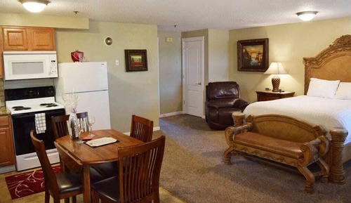 Queen/ Queen Suite with 2 Queen beds.