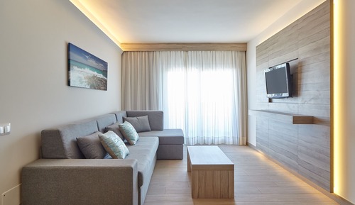 Suite, Balcony, Partial Sea View