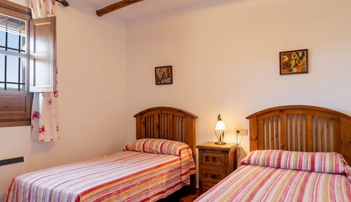 Classic Suite, 2 Bedrooms, Non Smoking, Courtyard Area