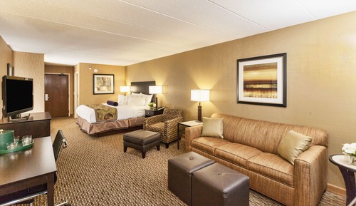 Deluxe Room, 1 King Bed with Sofa bed, Lake View