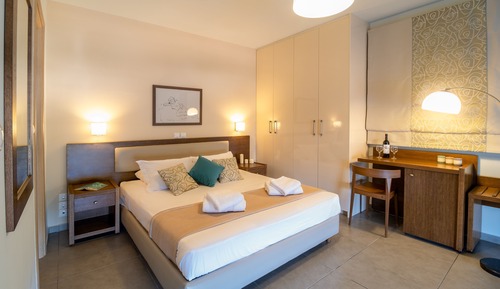 Honeymoon Suite, 1 Bedroom, Hot Tub, Sea View (Pasithea)
