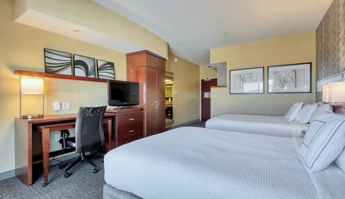 Room, 2 Queen Beds, City View