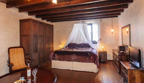 Suite (Grand Master)