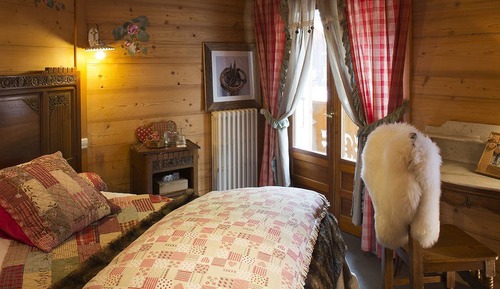 Economy Room