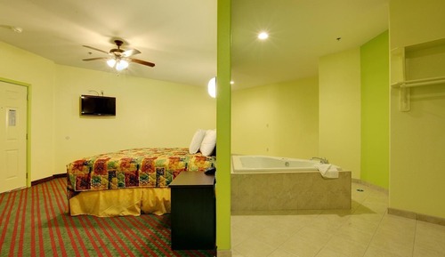 Suite, Non Smoking, Jetted Tub