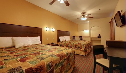 Standard Room, Multiple Beds, Non Smoking