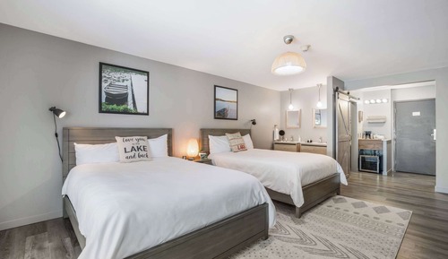 Standard Room, 2 Queen Beds, Non Smoking