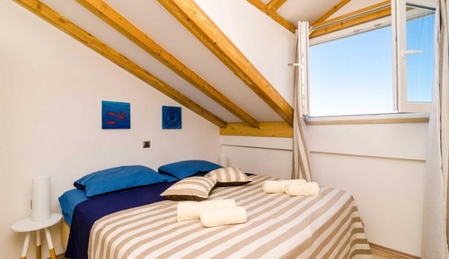 Apartment (Two Bedroom Apartment with Balcony)