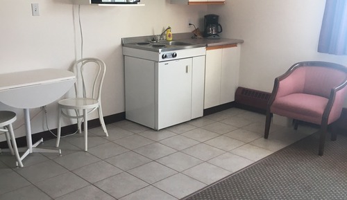 Executive, Kitchenette with 1 king bed
