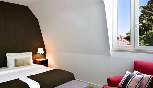 Suite, City View
