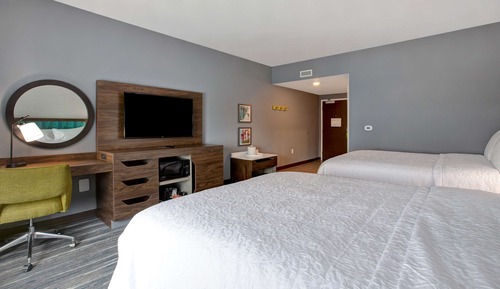 Room, 2 Queen Beds, Refrigerator