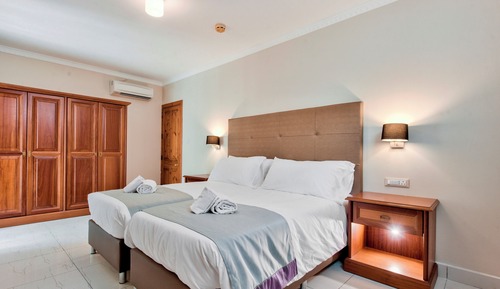 Villa, 5 Bedrooms (Gardenia)