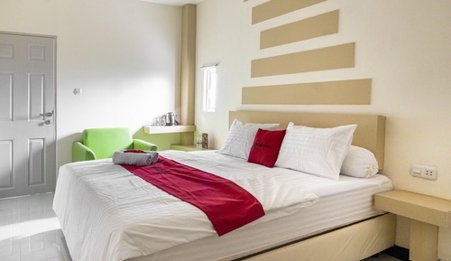 Premium Room (Reddoorz)