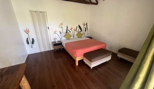 Bungalow, Lakeside (8)