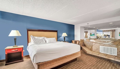 Suite, 1 King Bed, Non Smoking, Jetted Tub