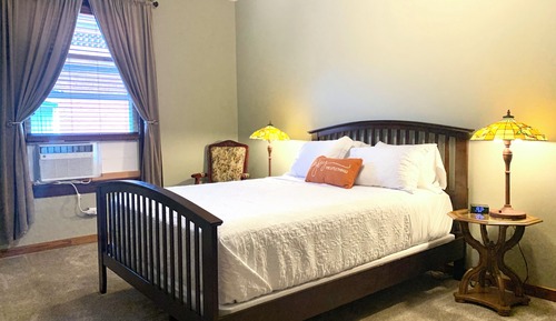 Business Suite, 1 Queen Bed, Non Smoking
