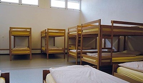 1 bed in shared room with 14 beds - Women (1 pax)