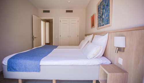 Classic Apartment, 1 Bedroom (1 Adult and 2 Children)