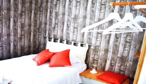 Comfort Single Room, Courtyard Area (Wood)