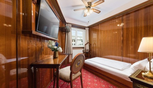 Classic Single Room