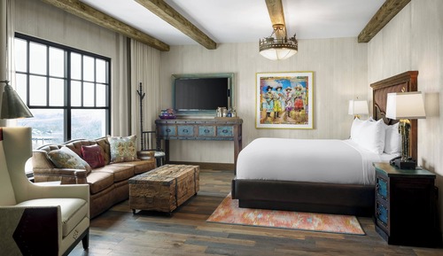 Executive Suite, 1 King Bed, Kitchen