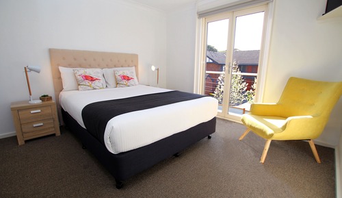 1 Bedroom Apartment with Spa Bath
