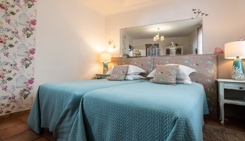 Twin Room (Colibri)