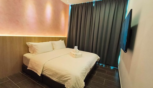 Deluxe Room, 1 King Bed