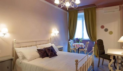 Deluxe Room (2 WR)