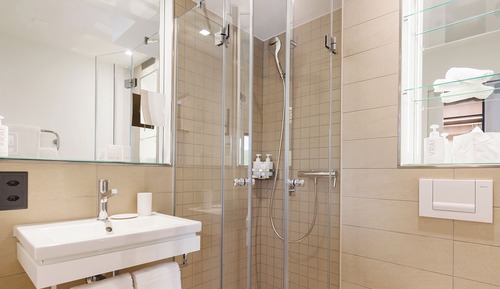Superior Double Room (Campus View)