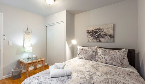 House (2 Bedrooms)