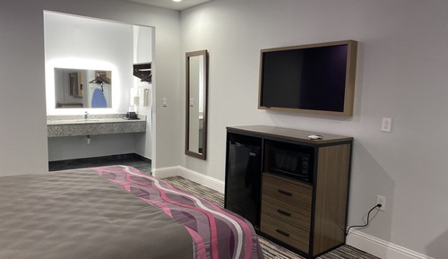 Deluxe Single Room, 1 King Bed, Smoking