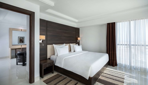 Junior Suite, City View