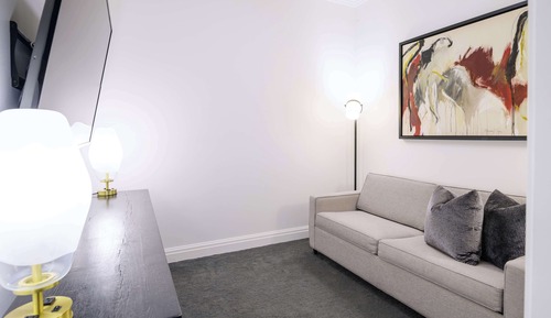 Junior Suite, 1 King Bed, Accessible (Mobility & Hearing, Roll-in Shower)