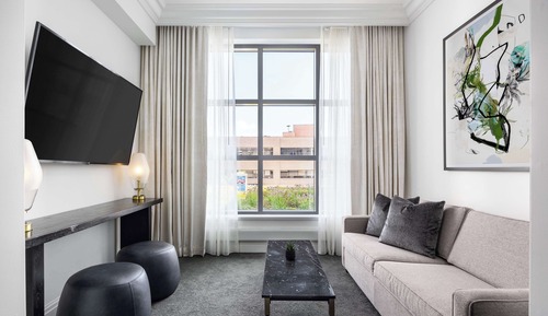 Room, 1 King Bed (Solarium)