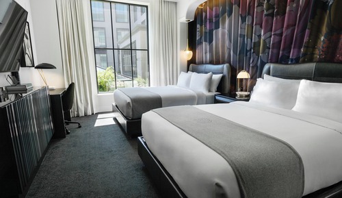 Room, 2 Queen Beds (Atrium)