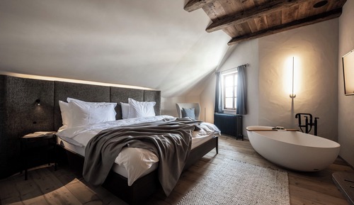 Standard Suite