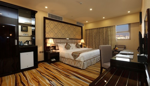 Deluxe Room, King Bed