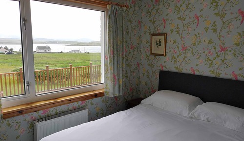 Double Room (Eschol Double NOT ENSUITE)