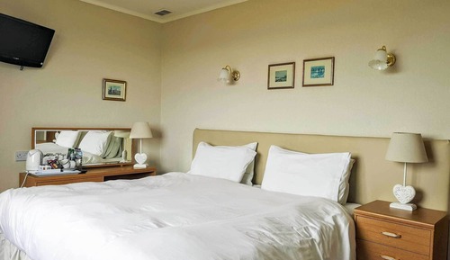 Double or Twin Room (Eshcol Double/twin)