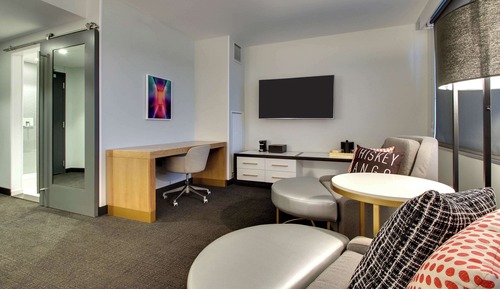 Premium Room, 1 King Bed