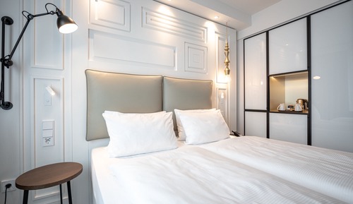 Premium Room, 1 Queen Bed, City View