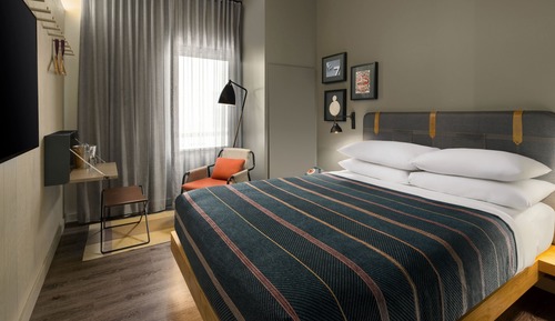 Room, 1 Queen Bed, Non Smoking, City View