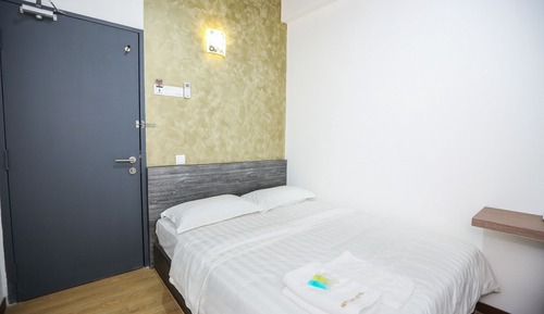 Standard Room, 1 Queen Bed, No Windows