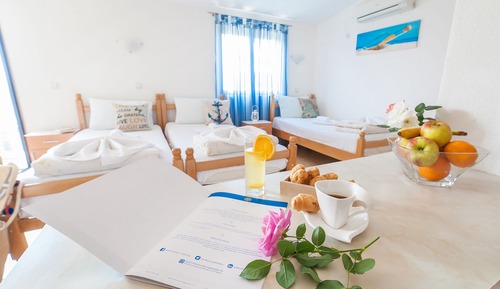 Standard Studio, 3 Twin Beds, Balcony, Sea View