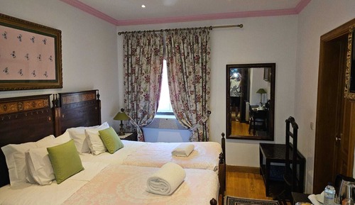 Deluxe Room, Multiple Beds