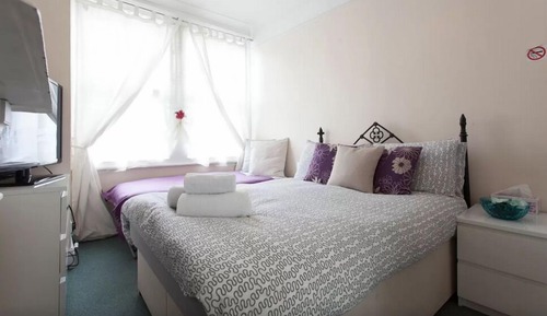 Double or Twin Room, Shared Bathroom